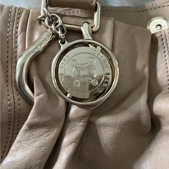 Elegant Tan Leather Women's Bag authentic Celine bag - Picture 3 of 16